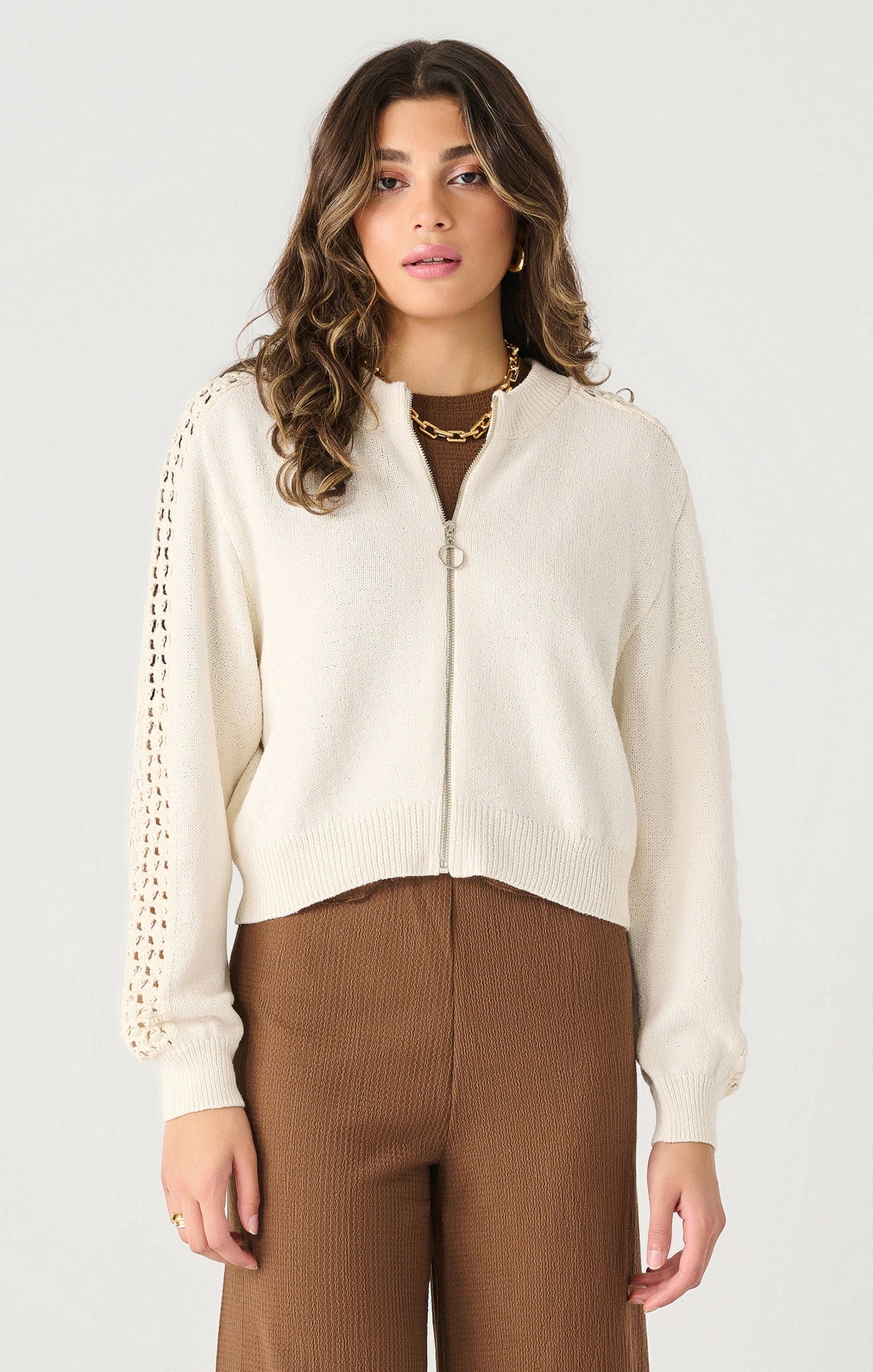 CROCHET SLEEVE SWEATER BOMBER by Dex