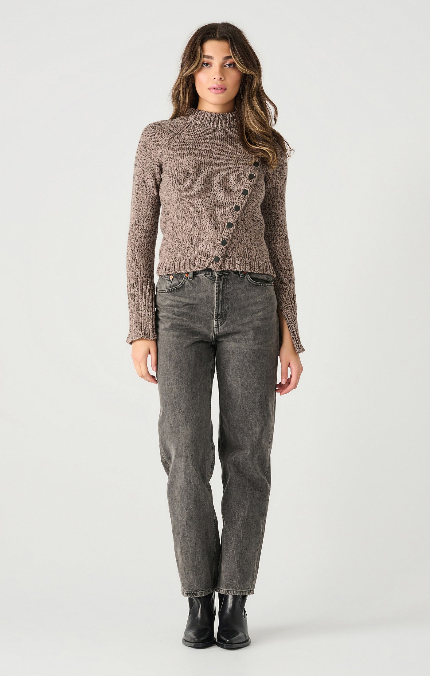 ASYMMETRIC BUTTONED SWEATER by Dex